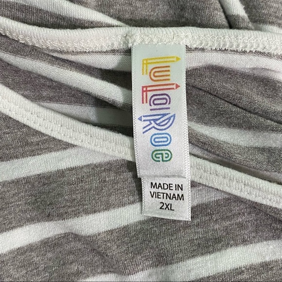 LuLaRoe 2XL Striped Tee - Picture 6 of 6